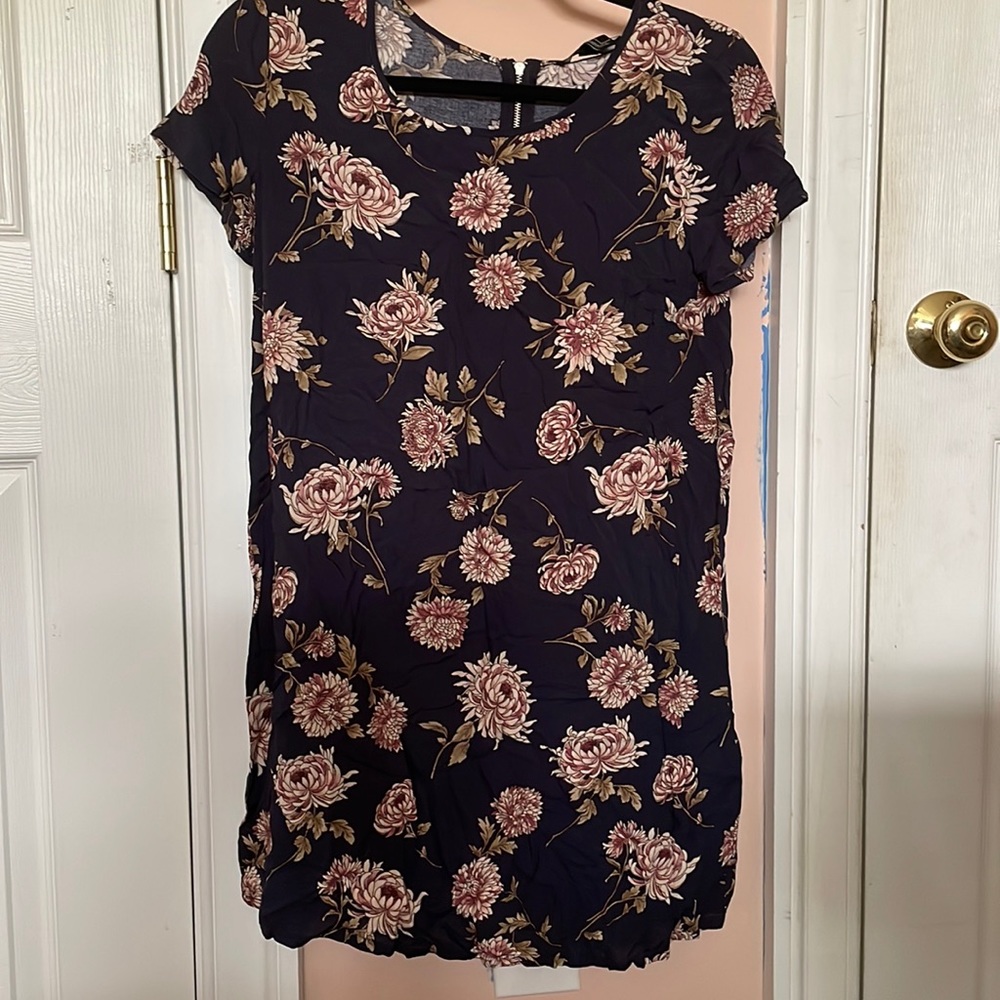 Flower tee shirt dress